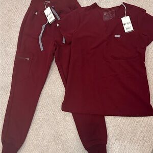 NWT Figs Maroon Scrubs Ensemble XXS